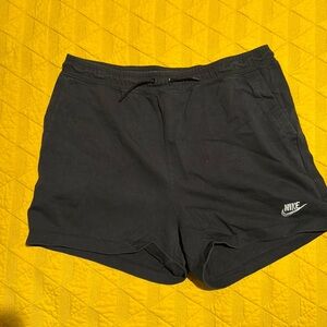 Nike - Large Womens - Drawstring Shorts with Pockets - Black